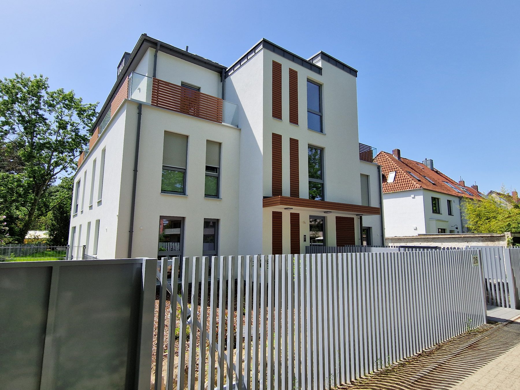 Gebäudeecke mit Staffelgeschoss